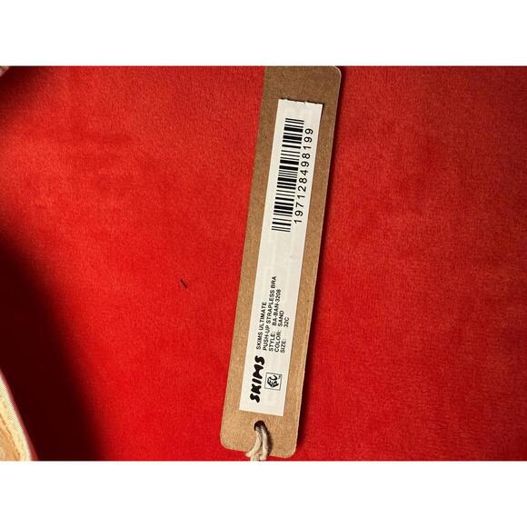 Skims Ultimate Push Up Strapless Bra Color Sand Size 32C - Picture 4 of 4